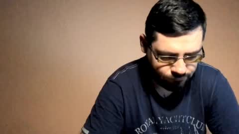 Snapshot of zyqrael chatting on 04-19-26, 06:43 Vlad online show from 04-19-26, 06:43