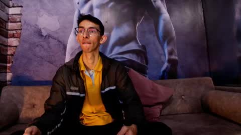 Zyro Nigth online show from 11-05-25, 04:51