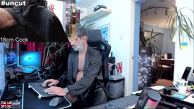 OnlineBossUK online show from 11-21-25, 08:07