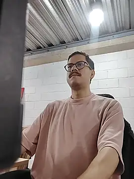 AndyHepburn online show from 10-17-25, 01:46