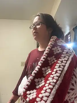 Snapshot of LacieStar chatting on 12-13-24, 05:54 LacieStar online show from 12-13-24, 05:54