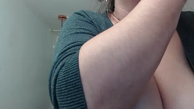 Snapshot of fuckaholicbabe_xxx chatting on 01-18-25, 05:59 fuckaholicbabe xxx online show from 01-18-25, 05:59