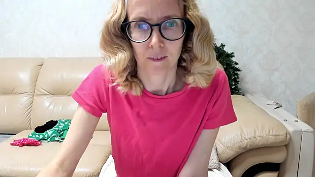 angelmommu online show from 01-13-25, 06:38