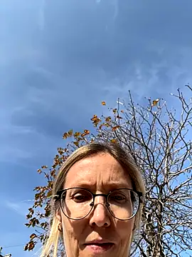 angelmommu online show from 11-08-25, 09:42