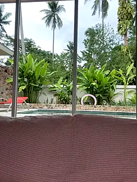 Snapshot of Helena_Karel chatting on 09-27-25, 09:14 Helena Karel online show from 09-27-25, 09:14