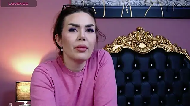 Snapshot of HessaHessy chatting on 01-17-25, 06:33 HessaHessy online show from 01-17-25, 06:33