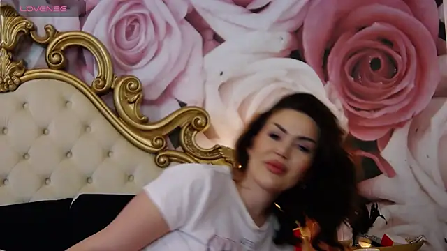 Snapshot of HessaHessy chatting on 03-17-25, 04:54 HessaHessy online show from 03-17-25, 04:54