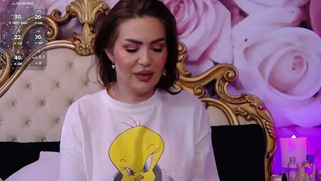 Snapshot of HessaHessy chatting on 10-25-25, 03:40 HessaHessy online show from 10-25-25, 03:40