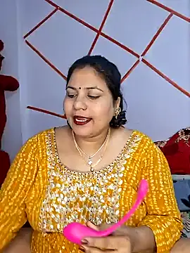 MOM-SUN-COUPLE online show from 01-10-25, 06:38