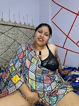 MOM-SUN-COUPLE online show from 02-13-25, 08:13