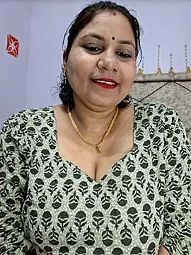 MOM-SUN-COUPLE online show from 02-22-25, 05:13