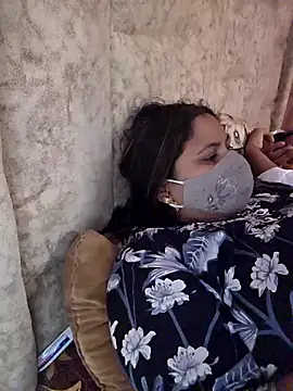 MOM-SUN-COUPLE online show from 10-14-25, 09:10