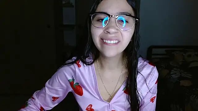 Snapshot of mia__lopez_ chatting on 05-05-26, 01:13 mia lopez online show from 05-05-26, 01:13