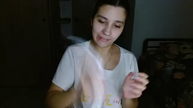 Snapshot of mia__lopez_ chatting on 05-07-26, 04:40 mia lopez online show from 05-07-26, 04:40