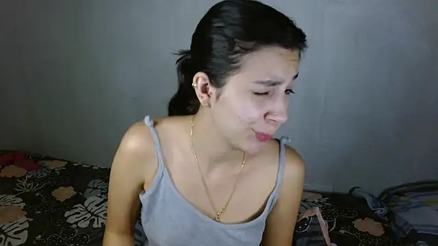 Snapshot of mia__lopez_ chatting on 05-29-26, 03:26 mia lopez online show from 05-29-26, 03:26