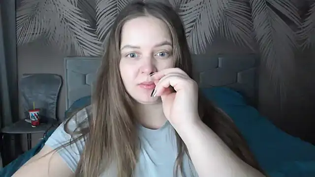 uliastar online show from 01-15-25, 07:05