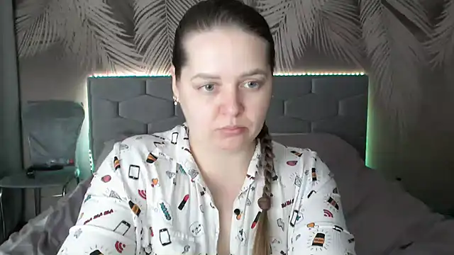 uliastar online show from 02-04-25, 10:43