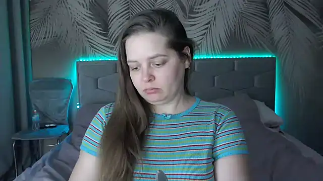 uliastar online show from 02-13-25, 01:37