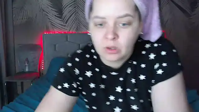 uliastar online show from 02-19-25, 07:50