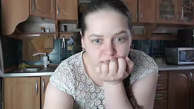 uliastar online show from 03-18-25, 06:14