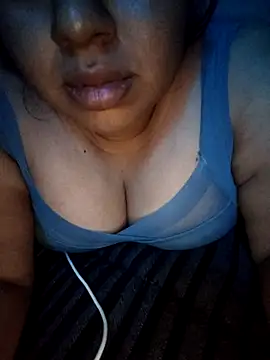 Snapshot of FerLu8 chatting on 04-10-26, 05:01 FerLu8 online show from 04-10-26, 05:01