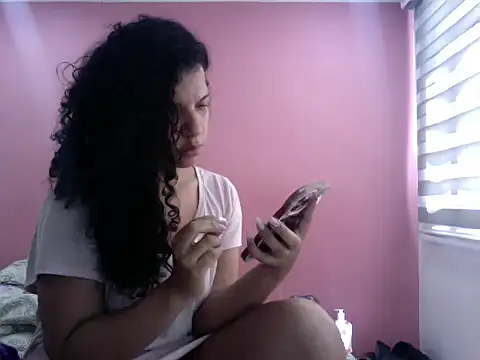 Snapshot of gatubelahot chatting on 01-14-25, 04:40 gatubelahot online show from 01-14-25, 04:40