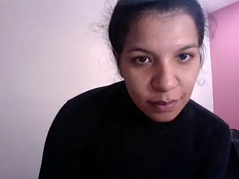 Snapshot of gatubelahot chatting on 01-24-25, 08:00 gatubelahot online show from 01-24-25, 08:00