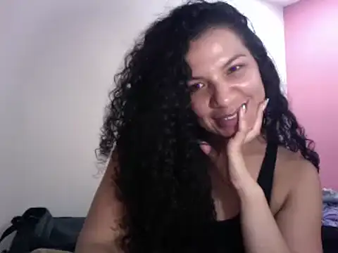 Snapshot of gatubelahot chatting on 02-09-25, 04:04 gatubelahot online show from 02-09-25, 04:04