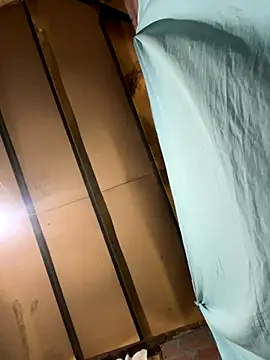 Snapshot of Diego23es chatting on 10-05-25, 06:17 Diego23es online show from 10-05-25, 06:17