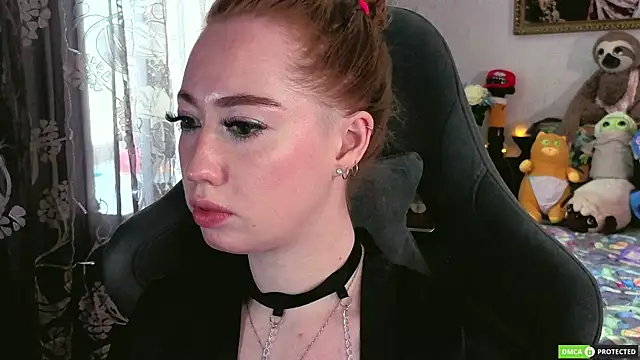 Snapshot of TinaBrook chatting on 04-30-26, 05:14 TinaBrook online show from 04-30-26, 05:14