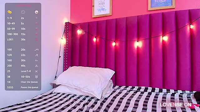 Snapshot of kinkylittlegirll chatting on 12-17-24, 06:02 kinkylittlegirll online show from 12-17-24, 06:02