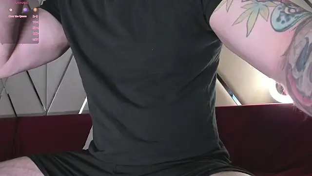 Snapshot of WayneWilson chatting on 12-13-24, 04:54 WayneWilson online show from 12-13-24, 04:54