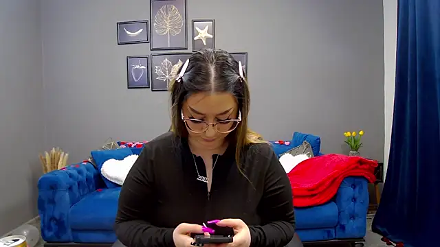 Snapshot of Katewalker_ chatting on 02-10-25, 06:03 Katewalker online show from 02-10-25, 06:03