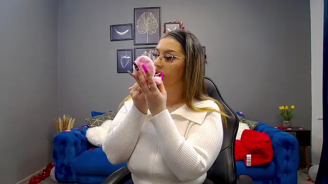 Snapshot of Katewalker_ chatting on 02-12-25, 06:09 Katewalker online show from 02-12-25, 06:09