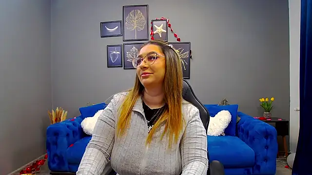 Snapshot of Katewalker_ chatting on 02-13-25, 06:05 Katewalker online show from 02-13-25, 06:05