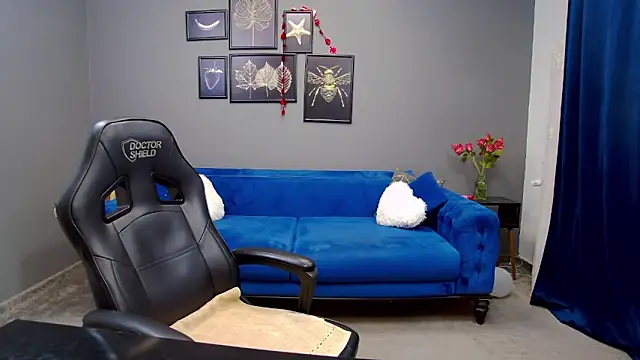 Snapshot of Katewalker_ chatting on 02-17-25, 06:15 Katewalker online show from 02-17-25, 06:15