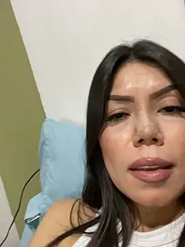 martina contreras online show from 03-11-25, 08:09