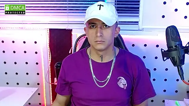 Darko0717 online show from 10-22-25, 01:39