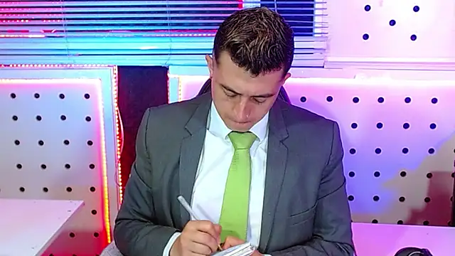 Darko0717 online show from 11-05-25, 12:27