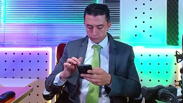 Snapshot of Darko0717 chatting on 05-30-26, 03:42 Darko0717 online show from 05-30-26, 03:42