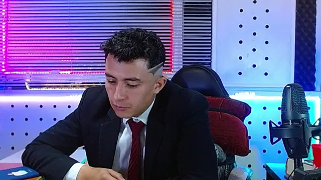 Snapshot of Darko0717 chatting on 06-03-26, 02:33 Darko0717 online show from 06-03-26, 02:33