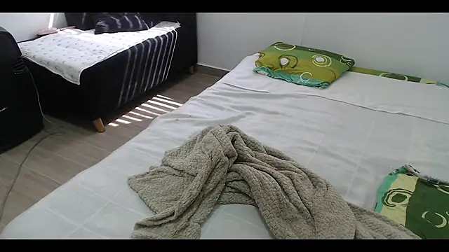 MommyMiaWs online show from 01-20-25, 06:21