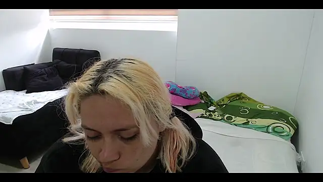 MommyMiaWs online show from 01-21-25, 07:17