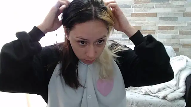 MommyMiaWs online show from 10-10-25, 12:26