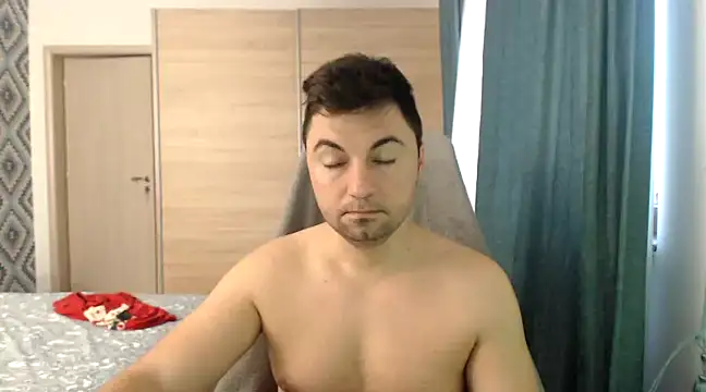 Snapshot of HankMalone chatting on 03-16-25, 04:41 HankMalone online show from 03-16-25, 04:41