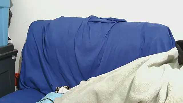 sluttylaura21 online show from 11-11-25, 04:40