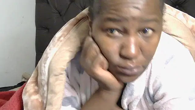sluttylaura21 online show from 07-14-26, 05:23