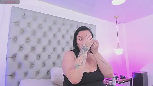 anette cooper online show from 04-21-26, 03:46