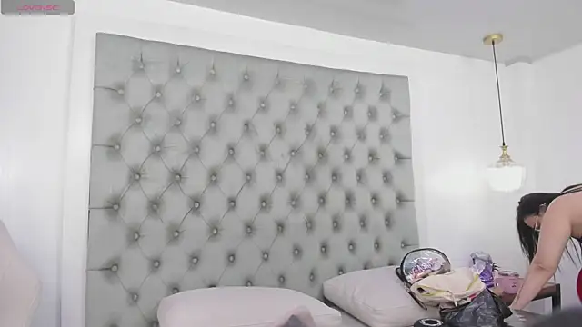 anette cooper online show from 04-27-26, 03:04