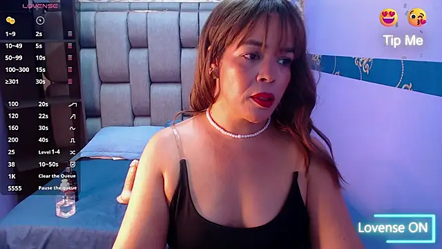 Abril Beltran  online show from 03-12-25, 09:35